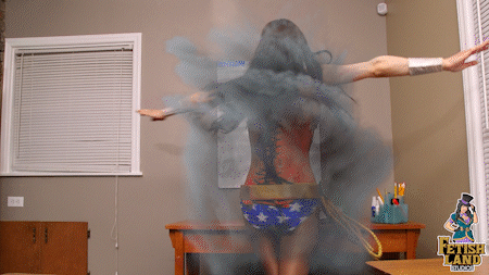 Wonder Speaker Makes a Scene 4K - Image 20